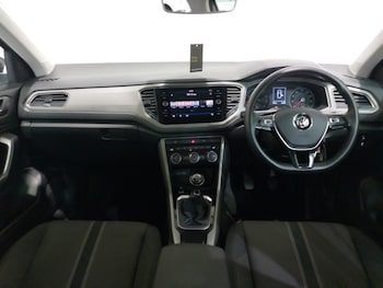 Used Volkswagen T-Roc 2020 for sale - 79343137: Photo
