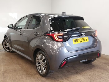 Used Toyota Yaris 2022 for sale - 75675110: Photo