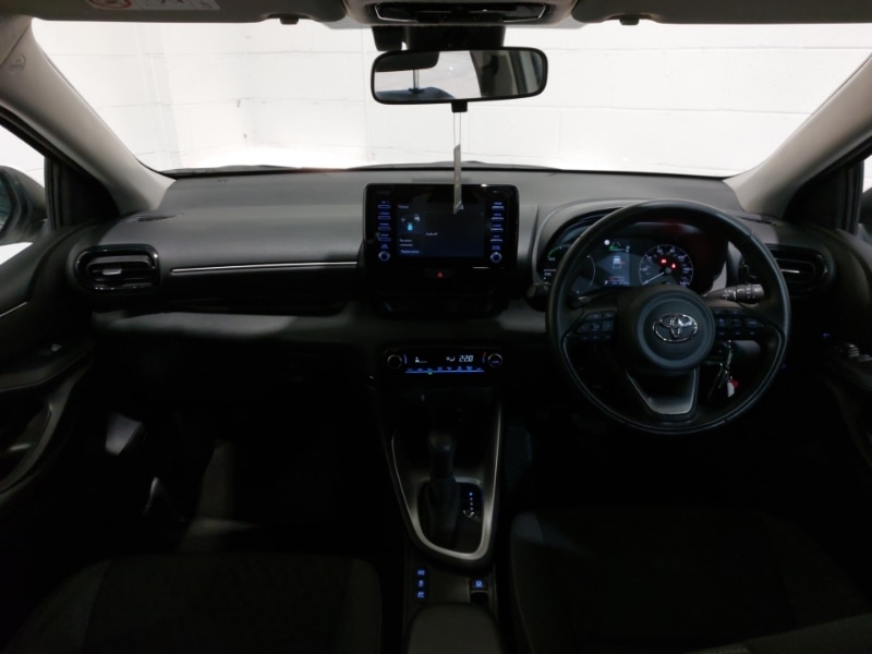 Used Toyota Yaris 2022 for sale - 76431690: Photo 2