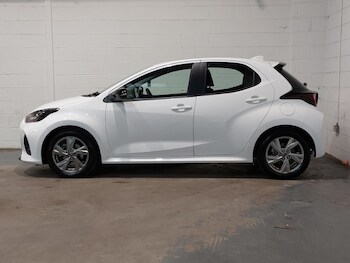 Used Mazda Mazda2 HYBRID 2024 for sale - 77269820: Photo