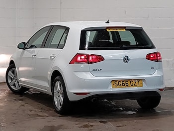 Used Volkswagen Golf 2016 for sale - 76456132: Photo