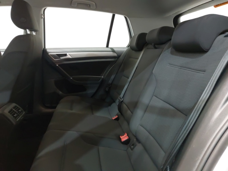 Used Volkswagen Golf 2016 for sale - 76456132: Photo 6