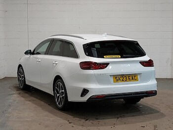 Used Kia Ceed 2023 for sale - 77874354: Photo