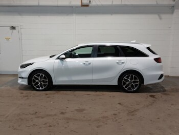 Used Kia Ceed 2023 for sale - 77874354: Photo