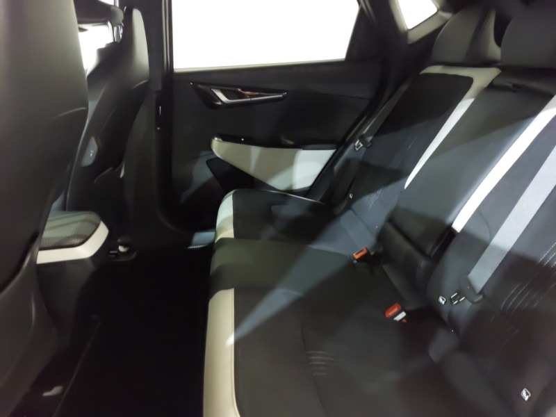 Used Kia EV6 2024 for sale - 77115140: Photo 6