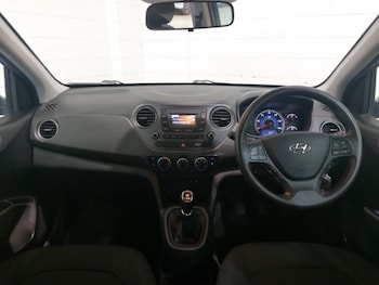 Used Hyundai i10 2017 for sale - 79425185: Photo