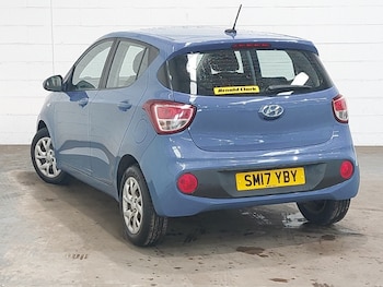 Used Hyundai i10 2017 for sale - 79425185: Photo