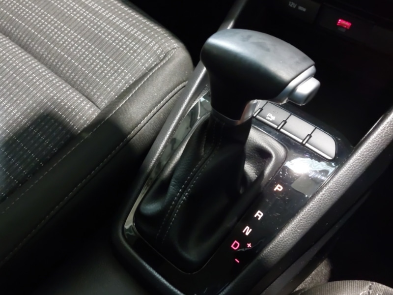 Used Kia Stonic 2023 for sale - 77252315: Photo 19