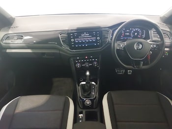Used Volkswagen T-Roc 2018 for sale - 79492858: Photo