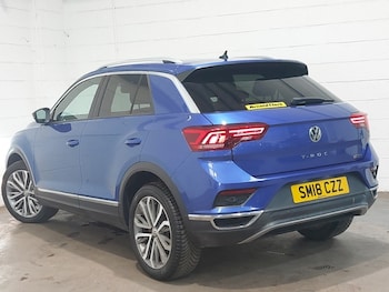 Used Volkswagen T-Roc 2018 for sale - 79492858: Photo