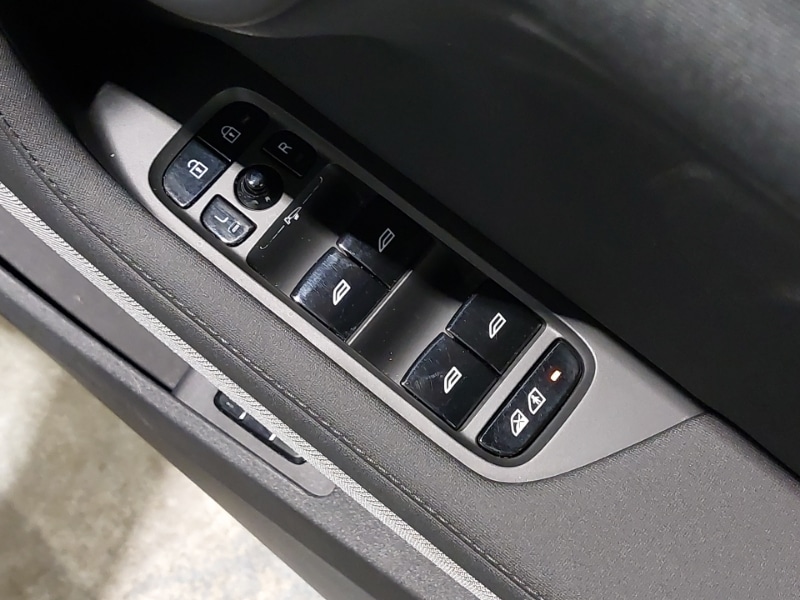 Used Polestar Polestar 2 2023 for sale - 76289593: Photo 14