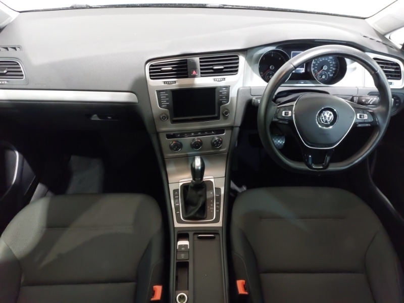Used Volkswagen Golf 2016 for sale - 76317644: Photo 2