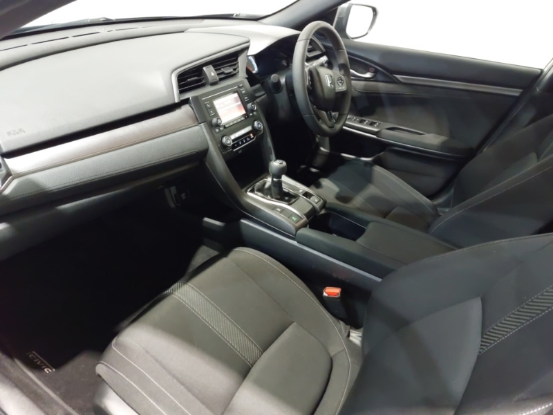 Used Honda Civic 2020 for sale - 76964194: Photo 5