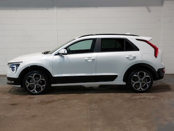 Used Kia Niro 2024 for sale - 76975144: Photo