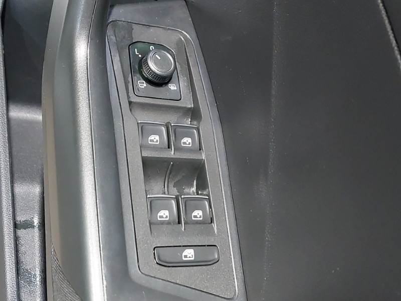 Used Volkswagen T-Roc 2018 for sale - 77160201: Photo 10