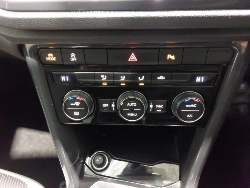 Used Volkswagen T-Roc 2018 for sale - 77160201: Photo 18