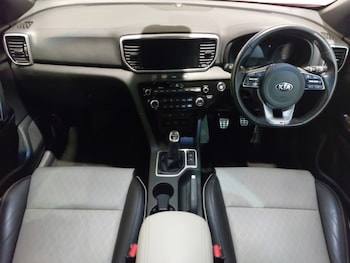 Used Kia Sportage 2021 for sale - 76911649: Photo
