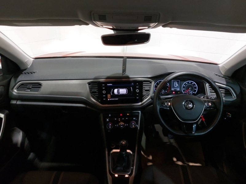 Used Volkswagen T-Roc 2020 for sale - 76880411: Photo 2