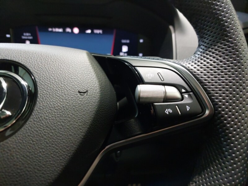 Used Skoda Karoq 2025 for sale - 76134755: Photo 13