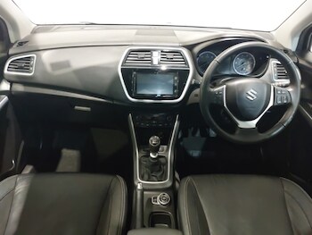 Used Suzuki SX4 S-Cross 2017 for sale - 77189941: Photo