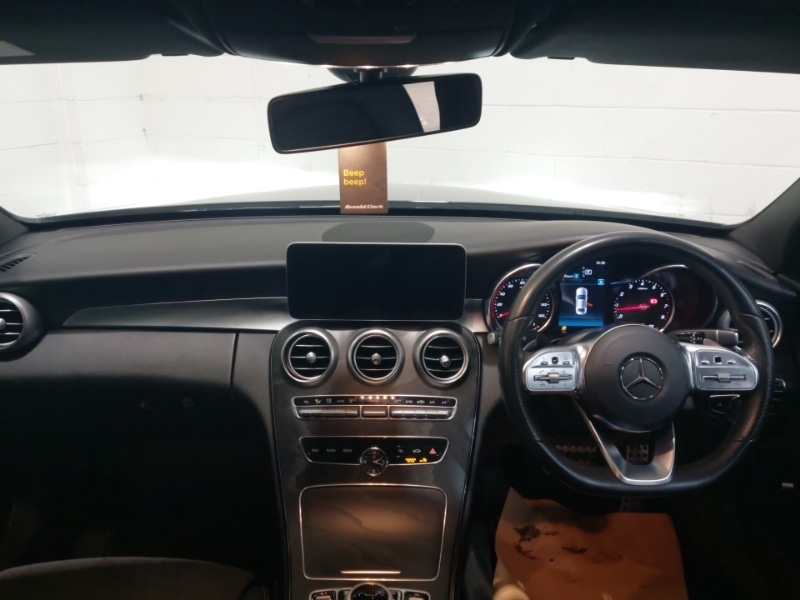 Used Mercedes-Benz C Class 2018 for sale - 76390477: Photo 2