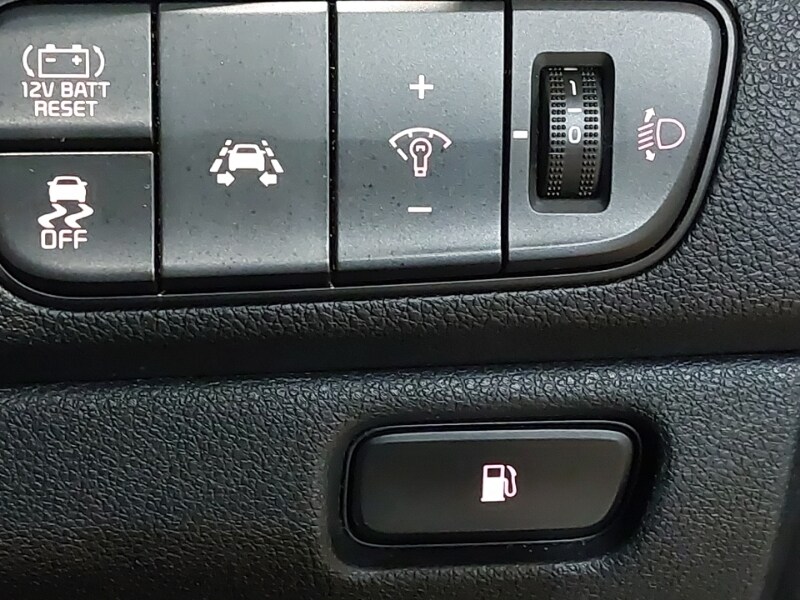 Used Kia Niro 2017 for sale - 77569152: Photo 11