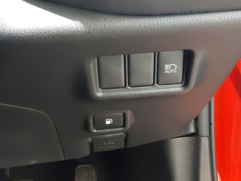 Used Toyota C-HR 2020 for sale - 78178445: Photo 15