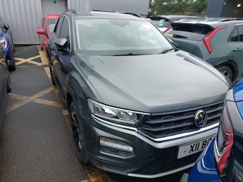 Used Volkswagen T-Roc 2020 for sale - 78994758: Photo