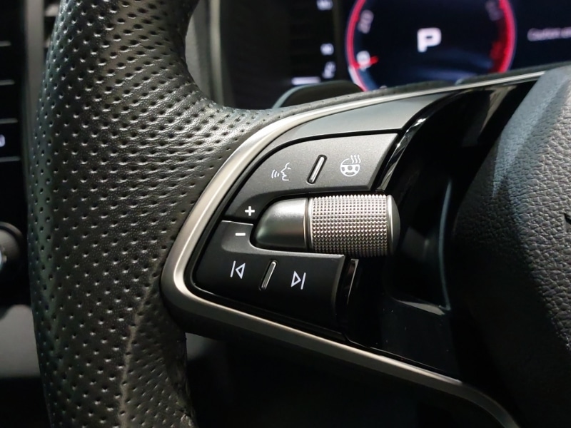 Used Skoda Karoq 2024 for sale - 76392990: Photo 15