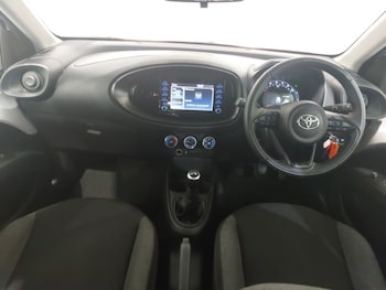Used Toyota Aygo X 2023 for sale - 79492866: Photo