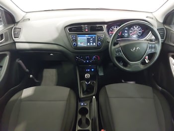 Used Hyundai i20 2019 for sale - 79407175: Photo