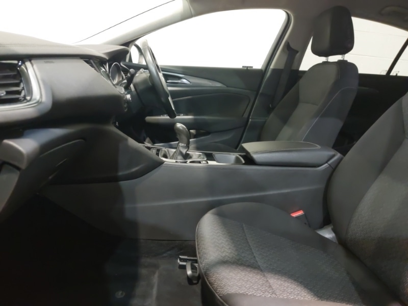 Used Vauxhall Insignia 2018 for sale - 77189938: Photo 5