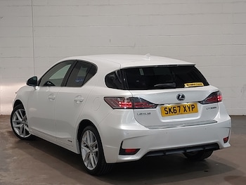 Used Lexus CT 2017 for sale - 77300067: Photo