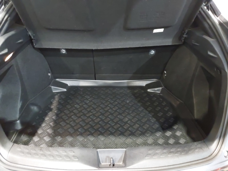 Used Toyota C-HR 2021 for sale - 76880385: Photo 8