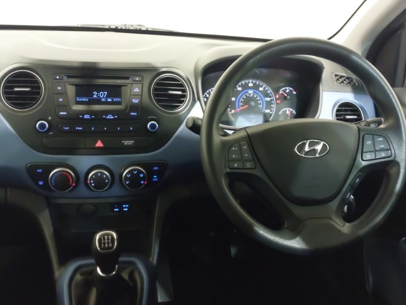 Used Hyundai i10 2016 for sale - 76614076: Photo 2