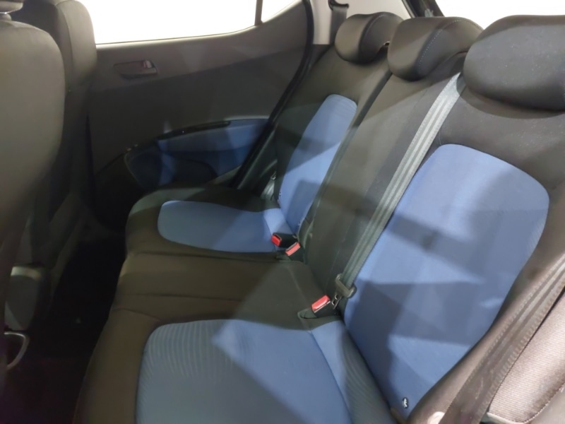 Used Hyundai i10 2016 for sale - 76614076: Photo 6