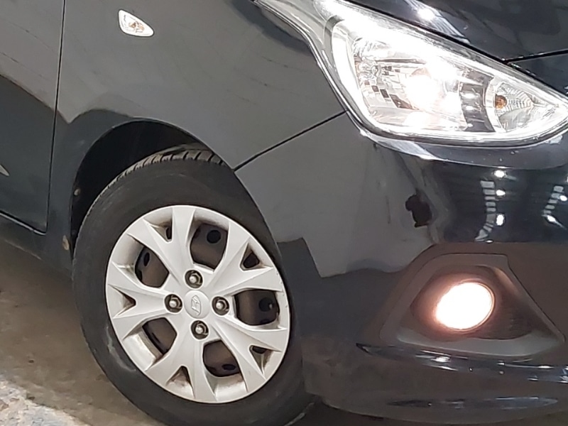 Used Hyundai i10 2016 for sale - 76614076: Photo 9