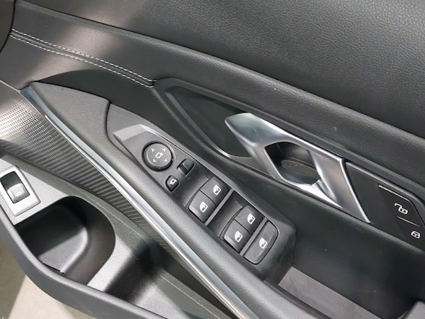 Used BMW 3 Series 2024 for sale - 75362368: Photo 11