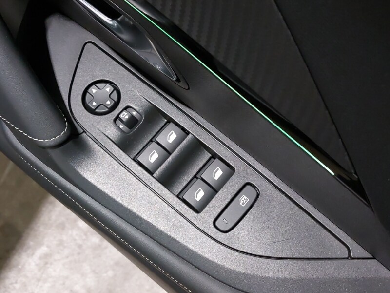 Used Peugeot 2008 2022 for sale - 77518339: Photo 14