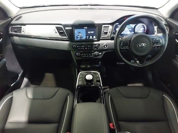 Used Kia Niro 2020 for sale - 78634947: Photo