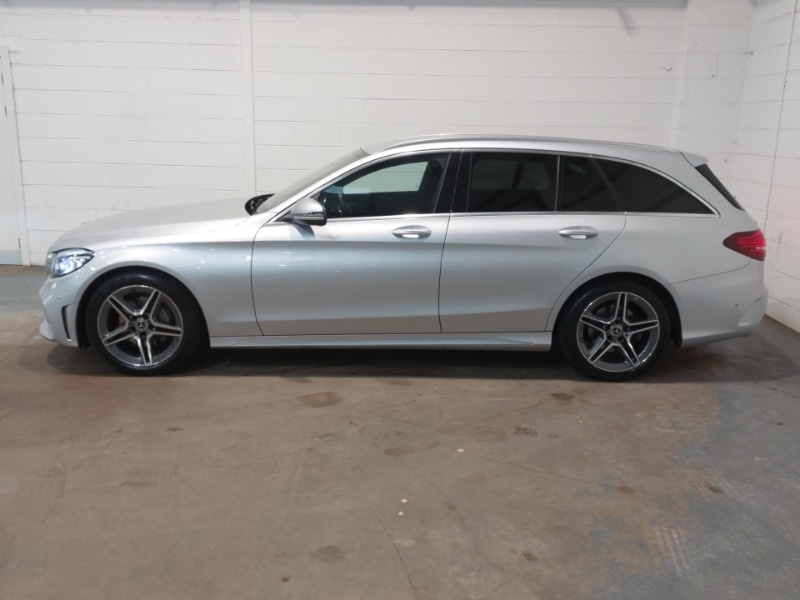 Used Mercedes-Benz C Class 2021 for sale - 77209500: Photo 4