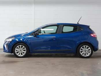 Used Renault Clio 2024 for sale - 74683737: Photo