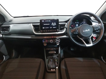 Used Kia Stonic 2023 for sale - 75976701: Photo