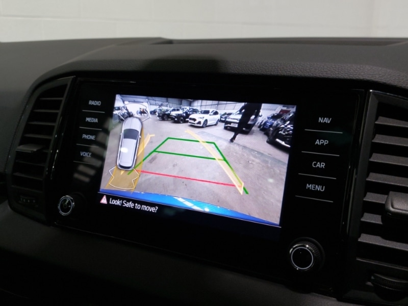 Used Skoda Karoq 2024 for sale - 76325819: Photo 10