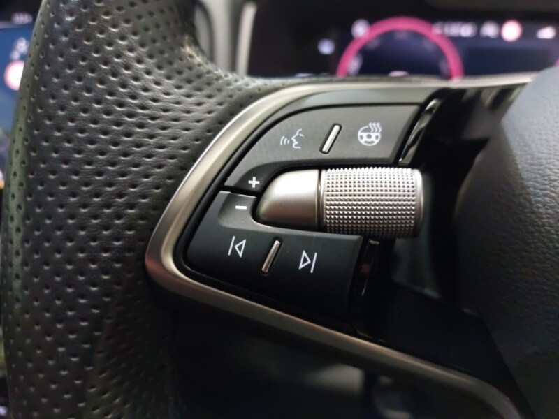 Used Skoda Karoq 2024 for sale - 76325819: Photo 18