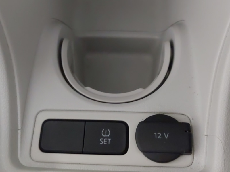 Used Volkswagen up! 2023 for sale - 76602511: Photo 14