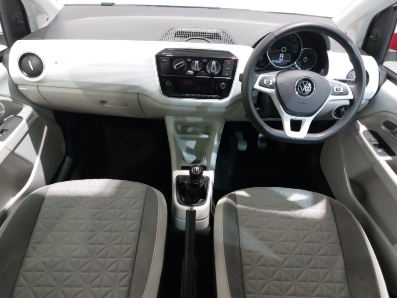 Used Volkswagen up! 2023 for sale - 76602511: Photo 2