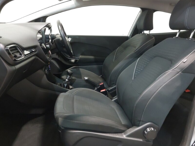 Used Ford Fiesta 2017 for sale - 77999419: Photo 5