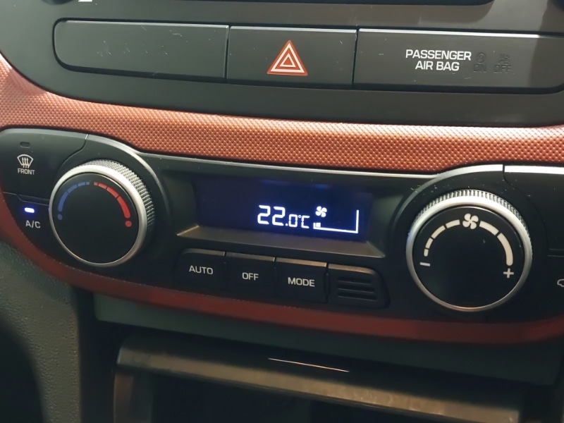 Used Hyundai i10 2017 for sale - 76354798: Photo 17