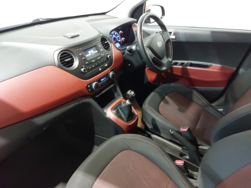 Used Hyundai i10 2017 for sale - 76354798: Photo 5